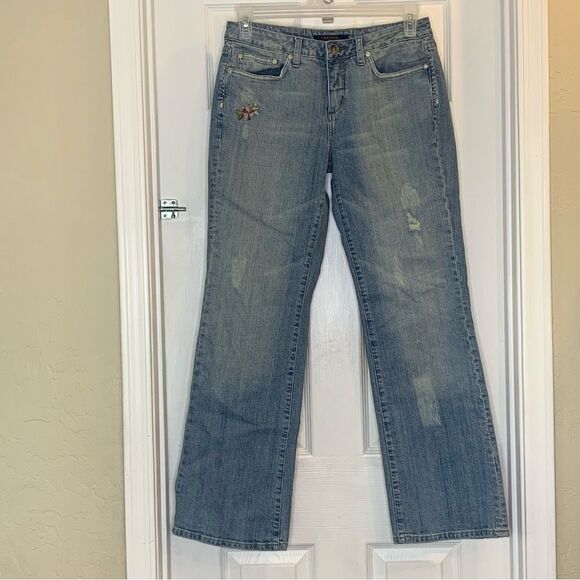 Vertigo Floral Embroidered Distressed Flare Leg Jeans Size 8 - Picture 1 of 10